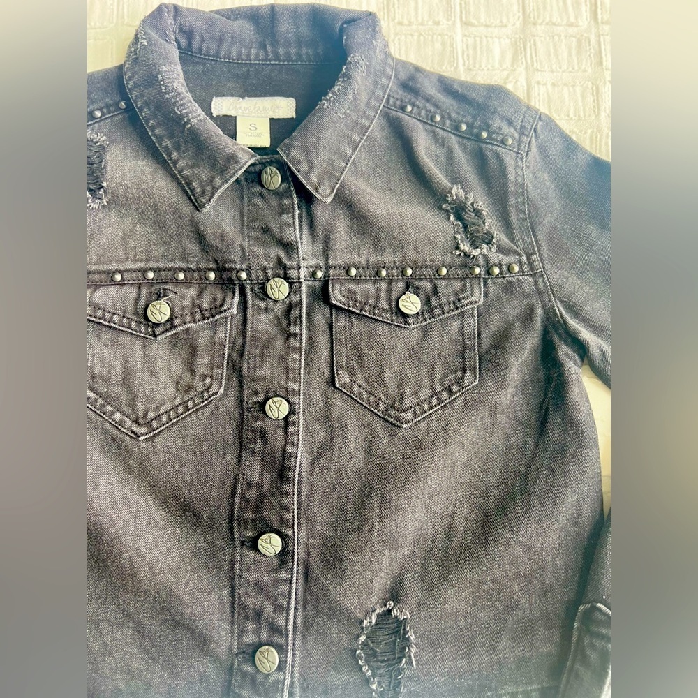 Crave Fame by Almost Famous Black Denim Distressed Studded Jean Jacket Small